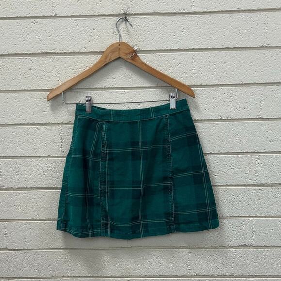 Urban Outfitters Green Plaid Mini Skirt size M - Picture 4 of 7